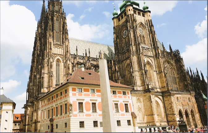Prague Castle skip-the-line tickets - Image 3